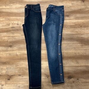 2 pairs of jeans! Old Navy Juniors size 16. Cat and Jack size 16